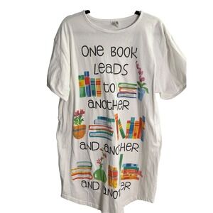 VTG One Book Leads To Another Nightshirt OS White Cotton Books Graphic Sleepwear